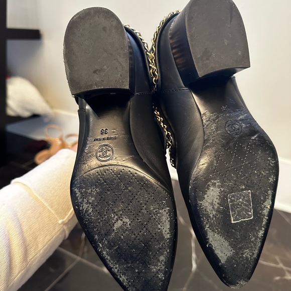 Chanel gold over black bootie with gold hardware - Picture 5 of 6